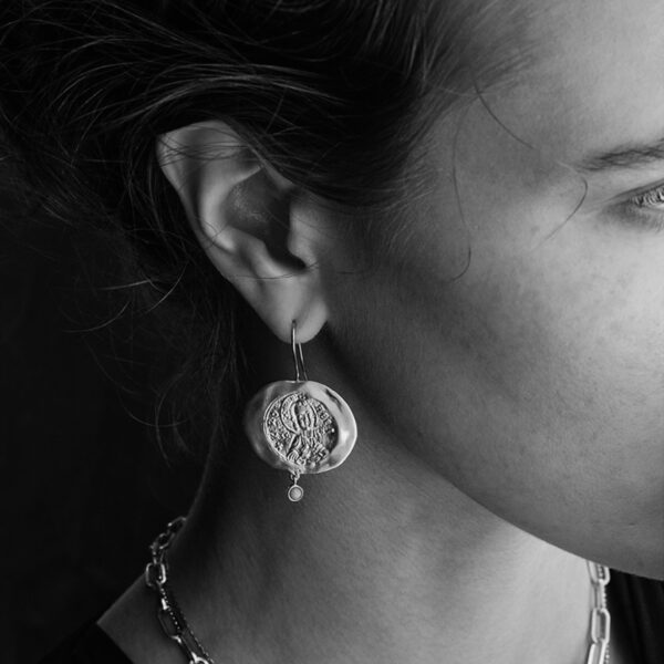 Alternative view of CONSTANTINATO Earrings - Gold pl. Silver & Garnet