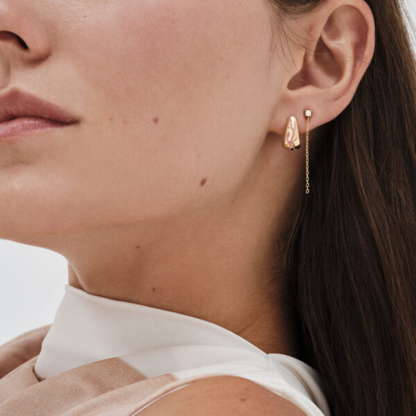 Alternative view of LITTLE WHITE DIAMOND - Solid Gold Long Earrings