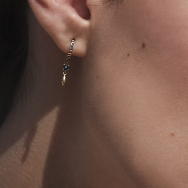 Alternative view of LILI - Solid Gold Earrings, Sapphires