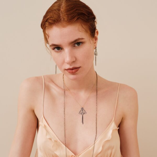 Alternative view of MADAME PEACOCK Necklace with chains - Pl. Silver