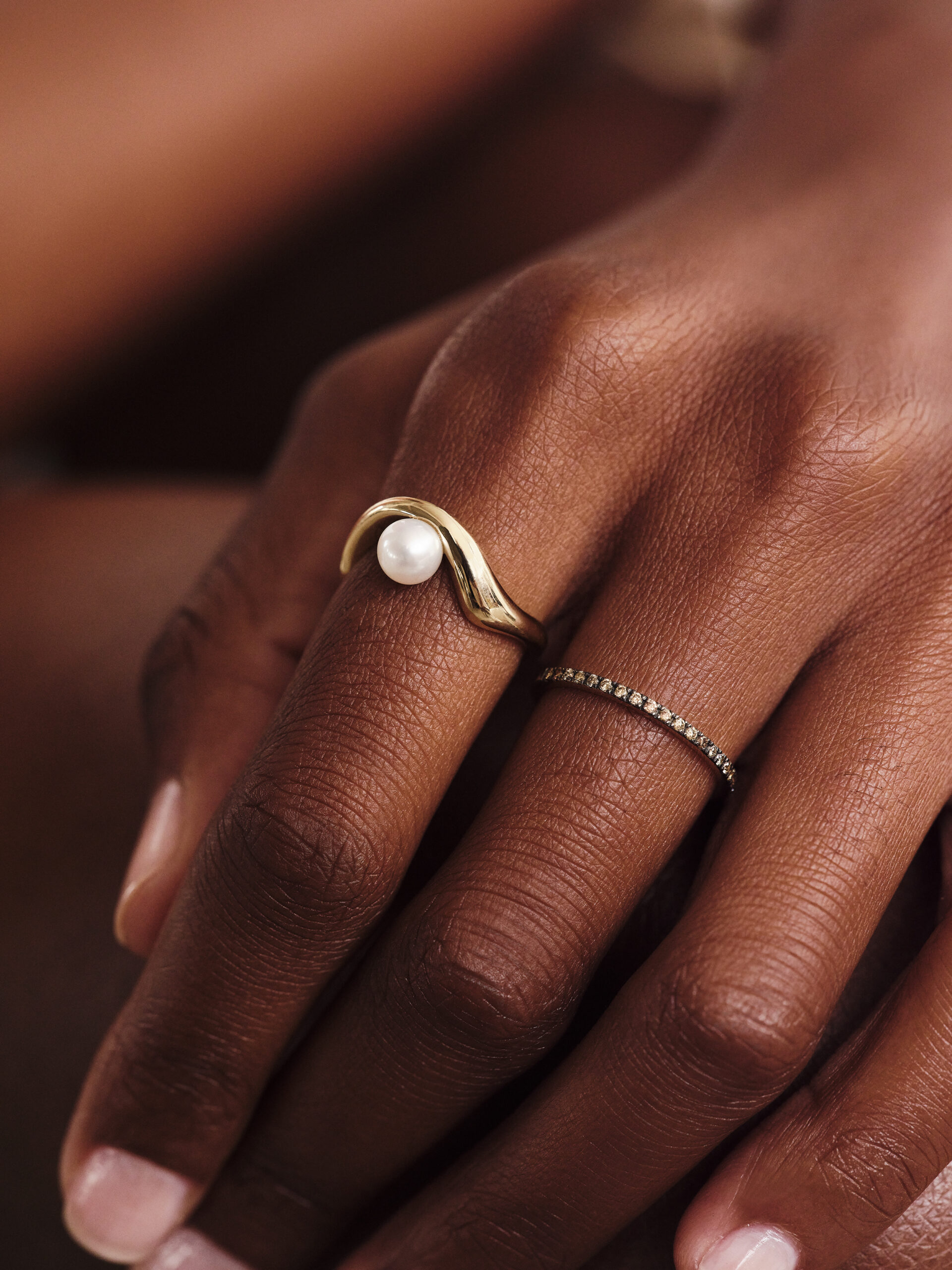 MOON GAZER - Solid Gold Ring, Pearl - Image 2