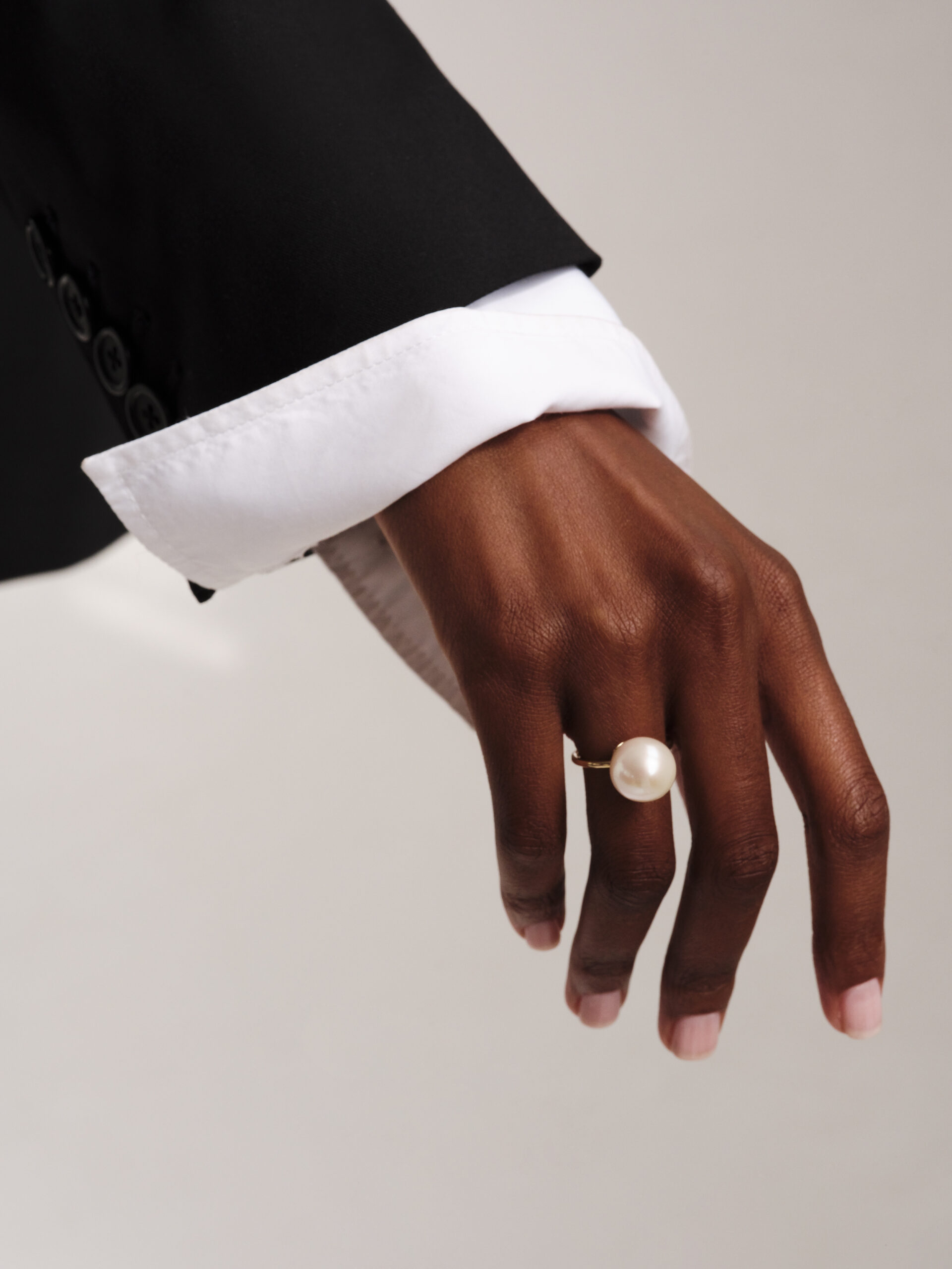 MOON SOLITAIRE - Solid Gold Ring, Pearl - Image 2